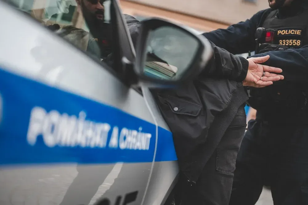 Skútr měl muž koupit za tisícovku. Ve skutečnosti byl kradený z chalupy