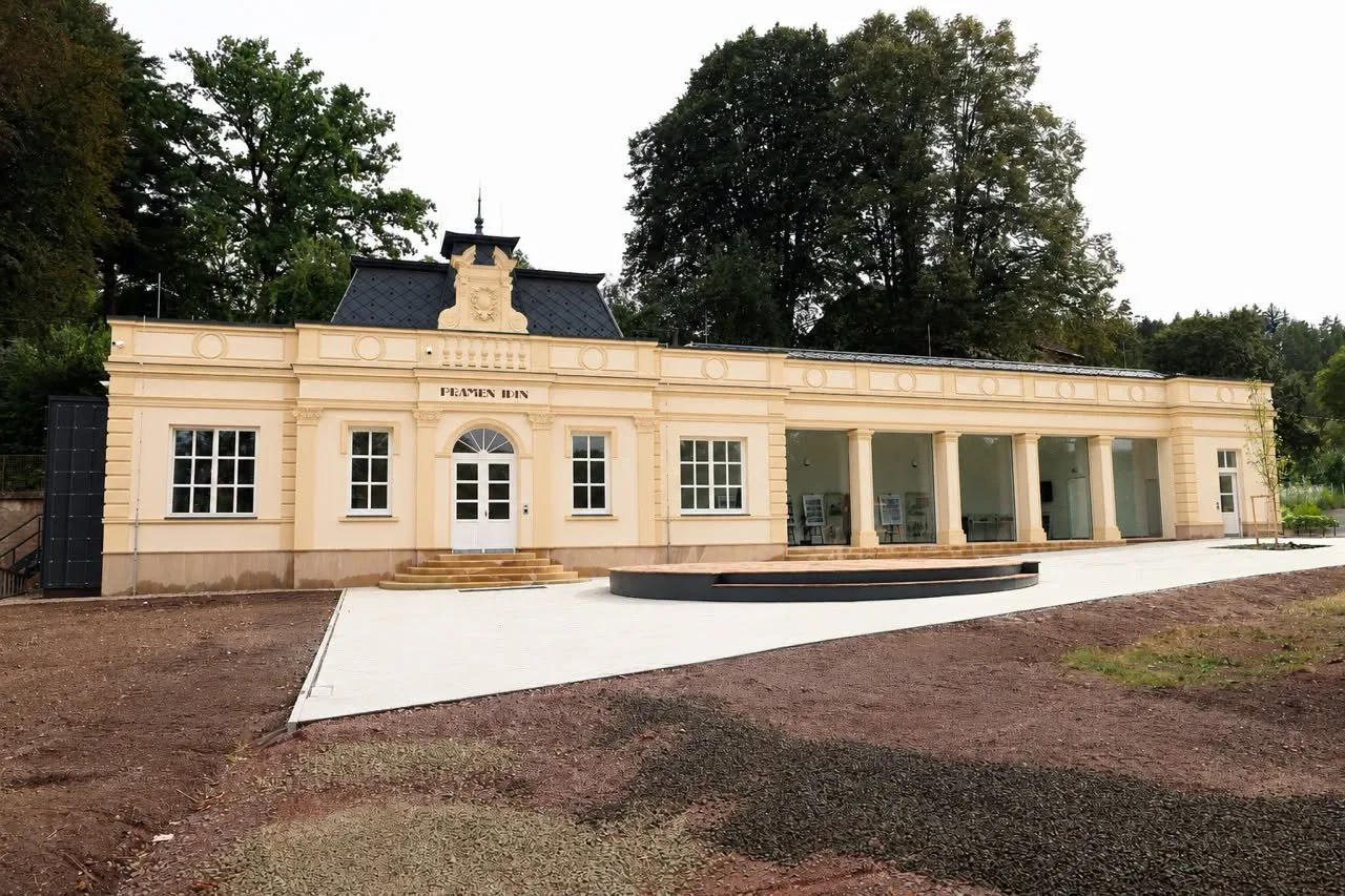 Tip na výlet: Náchod otevřel opravenou kolonádu IDA s unikátním pítkem