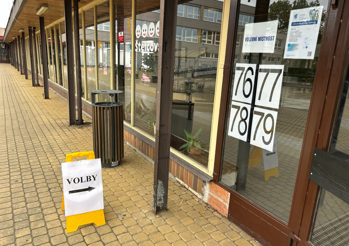 VOLBY 2026: Mladých je minimum. Na Hradecku kandiduje víc lidí nad 80 než do 20 let
