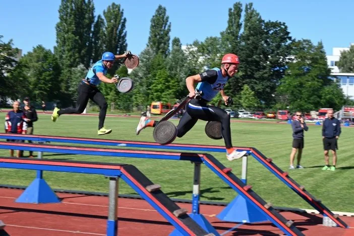 Hradec bude hořet sportem. Hasiči z celé republiky zabojují o tituly mistrů