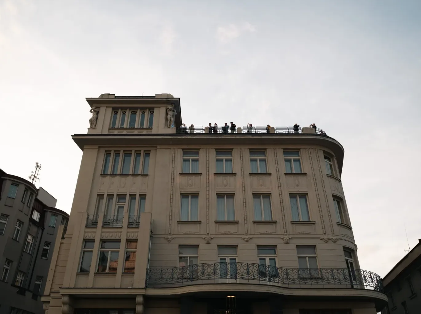 Tři pátky nad střechami Hradce. Galerie otevře skrytou terasu