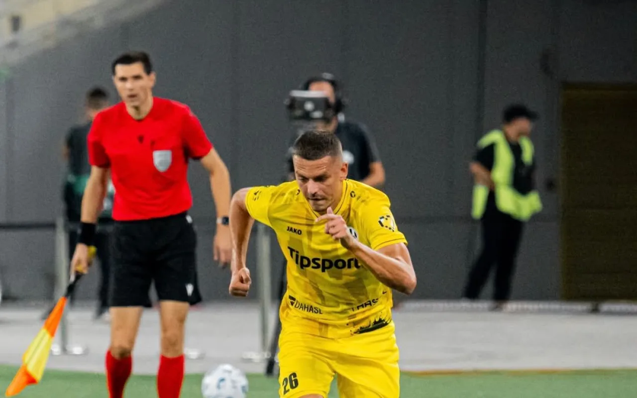 Umar v závěru dvěma góly zařídil Hradci remízu 2:2 na hřišti Panathinaikosu