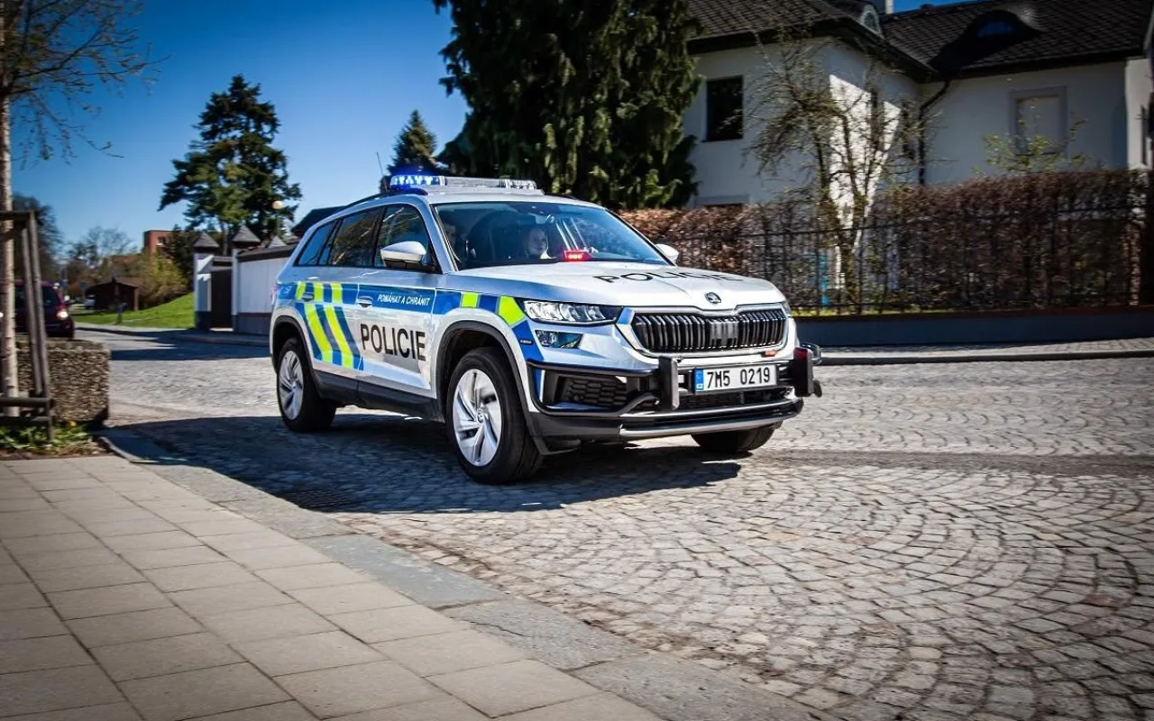 77letý senior v maskáčové bundě zmizel, policie ho vypátrala