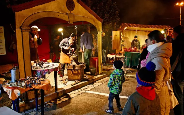Muzejní adventní trh v Hradci Králové 2025