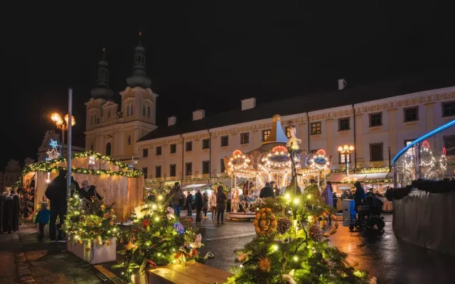 Vánoční trhy v Hradci Králové 2025