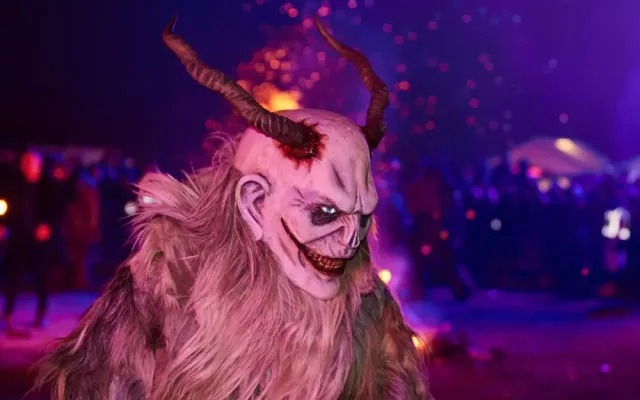 Krampus show ve Špindlerově Mlýně
