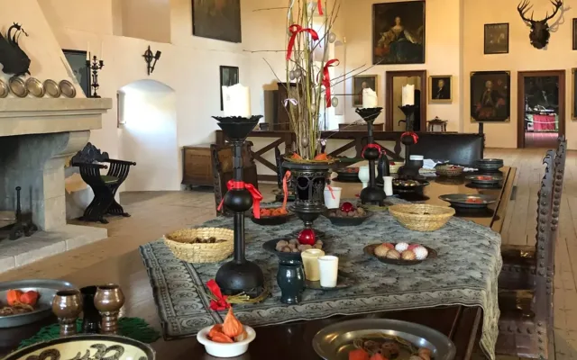 Velikonoční prohlídky na hradě Kost