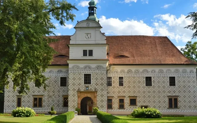 Tradiční farmářské trhy na zámku Doudleby nad Orlicí