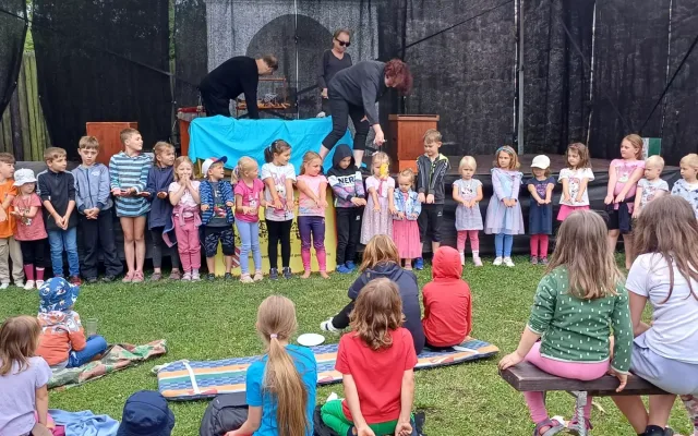 Letní divadelní festival pro děti i dospělé – Divadelní Potštejn