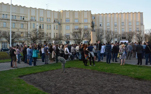 Demonstrace na Masarykově náměstí