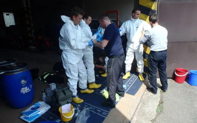 Cvičení s biohazard týmem