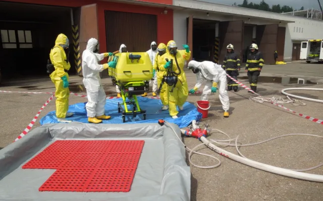 Cvičení s biohazard týmem