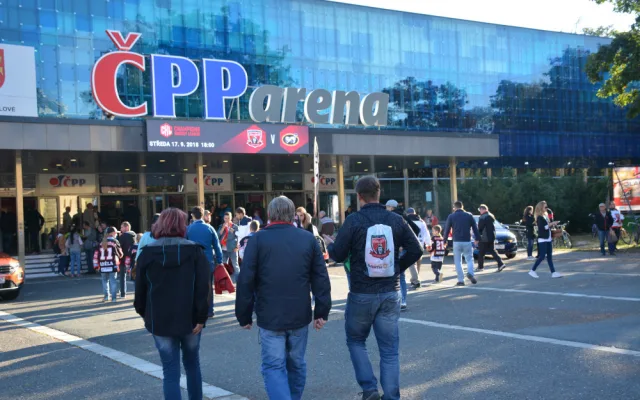 Hradečtí hokejisté porazili Karlovy Vary