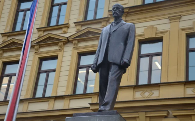 Socha T. G. Masaryka se vrátila do Kostelce, odlila ji umělecká slévárna v Dolní Kalné