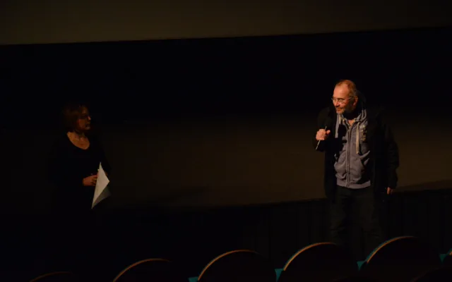 Do kina Bio Central přijel režisér Bohdan Sláma, uvedl tři své filmy. Nechyběla Bába z ledu, která se natáčela i v Hradci