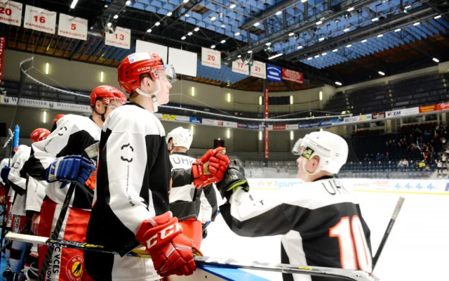 Prestižní univerzitní derby ovládl Hradec, domácí Pardubice prohrály vysoko 2:6