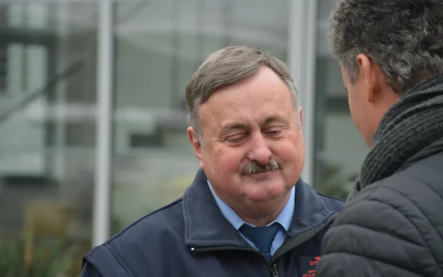 Řidič hradeckého dopravního podniku Ladislav Husák má na kontě 2 miliony kilometrů bez nehody