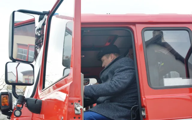 Dobrovolní hasiči z Plácek a Třebše mají nové cisterny