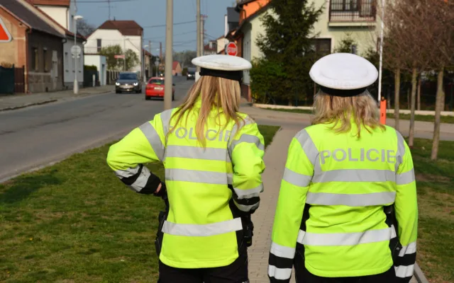 Řidiči pozor! Policie se dnes na Královéhradecku zaměřuje na železniční přejezdy