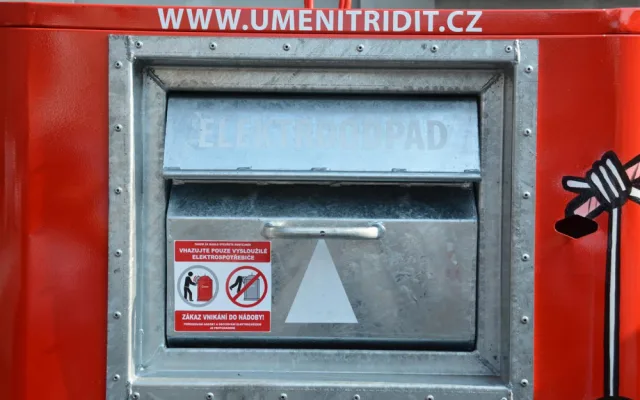Nový kontejner na elektroodpad
