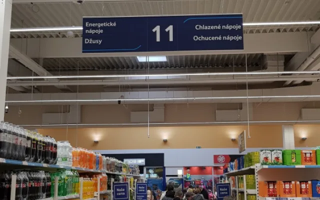 Frony v Tescu v Březhradě