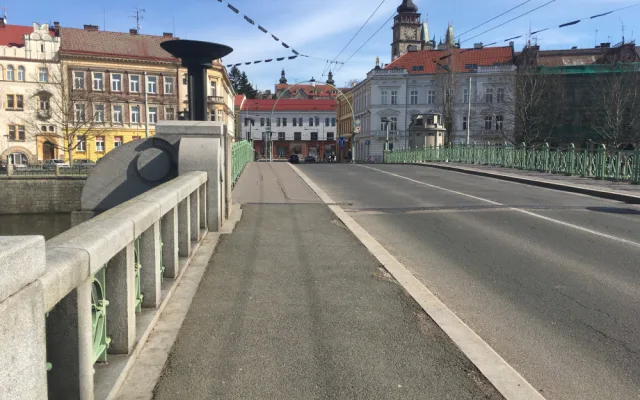 Prázdný Hradec Králové.