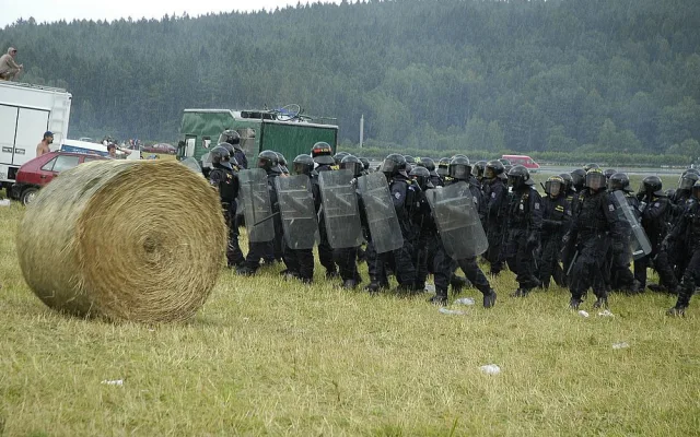 Před 15 lety policie brutálním zásahem ukončila legendární CzechTek 2005