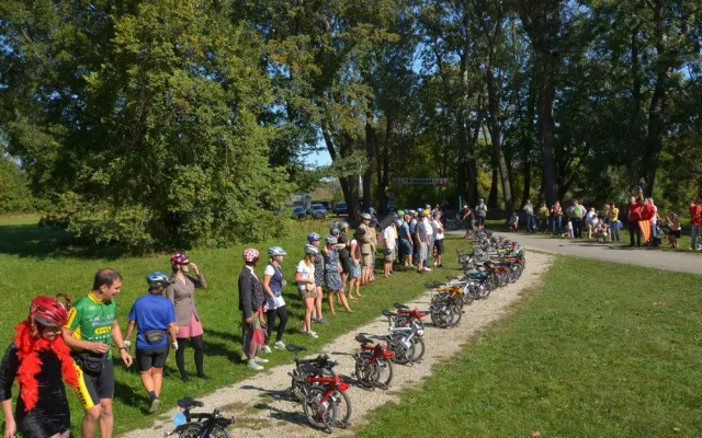 Do Hradce Králové se na skládačkách sjedou cyklisté z celé republiky