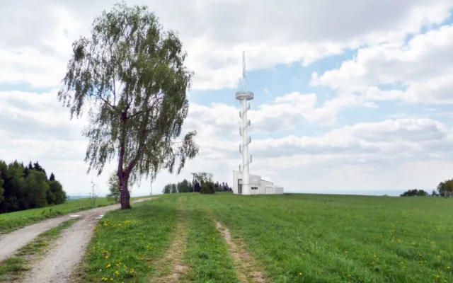 vizualizace rozhledny na vrchu Šibeník