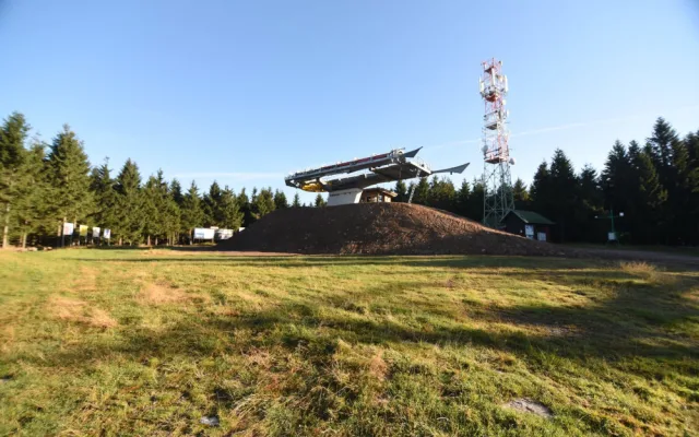 Skiareály investovaly miliony korun do vybavení a nových lanovek. Teď čekají, zda se bude moct lyžovat