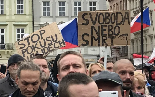 Demonstrace na Staroměstském náměstí