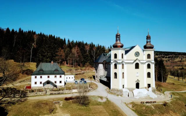 Barokní kostel v Neratově v Orlických horách získal cenu Patria Nostra