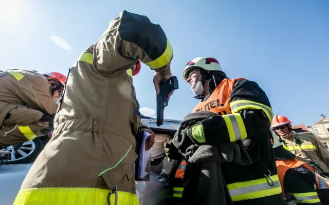 Hasiči v Hradci Králové se loučí s velitelem čety Václavem Klímou. Po 30 letech služby o víkendu náhle zemřel