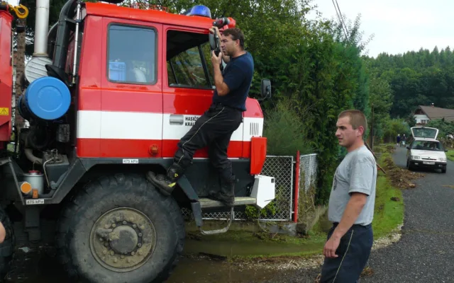 Hasiči v Hradci Králové se loučí s velitelem čety Václavem Klímou. Po 30 letech služby o víkendu náhle zemřel