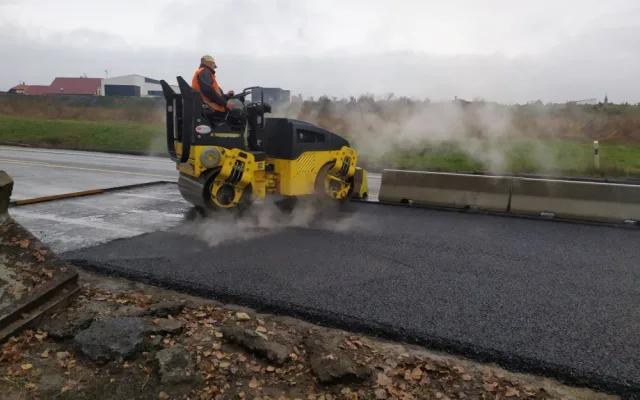 Kolem Jičína od konce týdne bez komplikací. Silničáři dokončují opravu silnice I/16