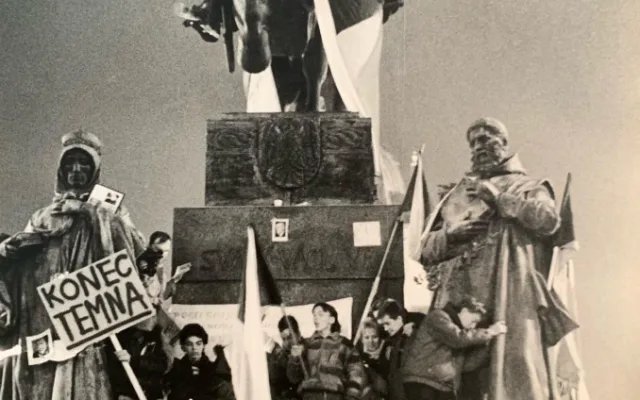Nikdo nevěděl, jak to bude dál, říká Richard Beneš, autor fotek z listopadu 1989