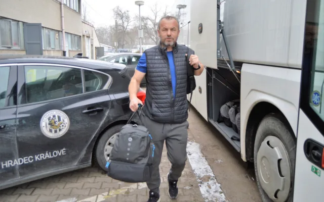 Votroci odjeli na soustředění do Špindlerova mlýna. Ubytováni budou ve vojenské ozdravovně