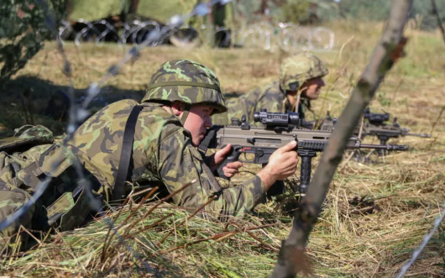 Na strach nebyl čas. Věděli jsme, co máme dělat, vzpomíná na bombové útoky v Afghánistánu voják z Hradce Králové