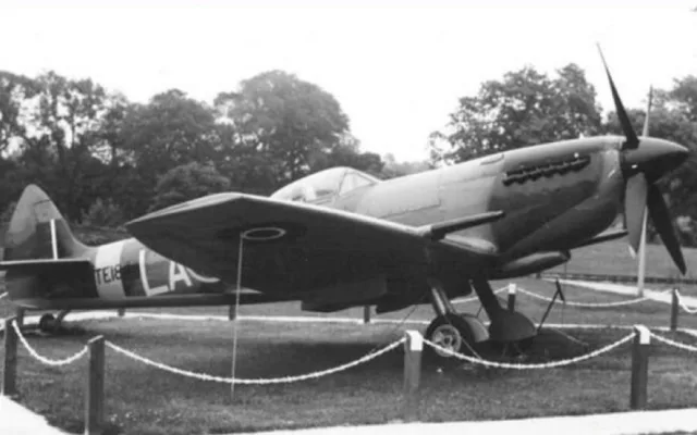 Pilotovat ikonickou stíhačku Spitfire je velká zodpovědnost a pocta, říká Jiří Horák