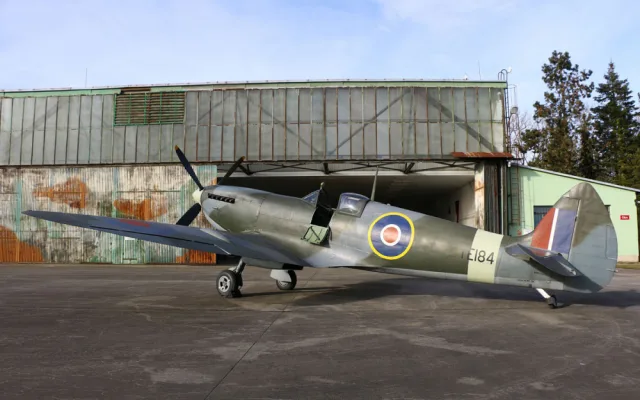Pilotovat ikonickou stíhačku Spitfire je velká zodpovědnost a pocta, říká Jiří Horák