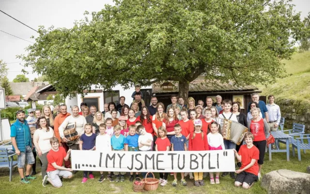 Jabloň u Lidmanů v anketě Evropský strom roku neobstála. Na prvním místě je tisíciletý dub ze Španělska