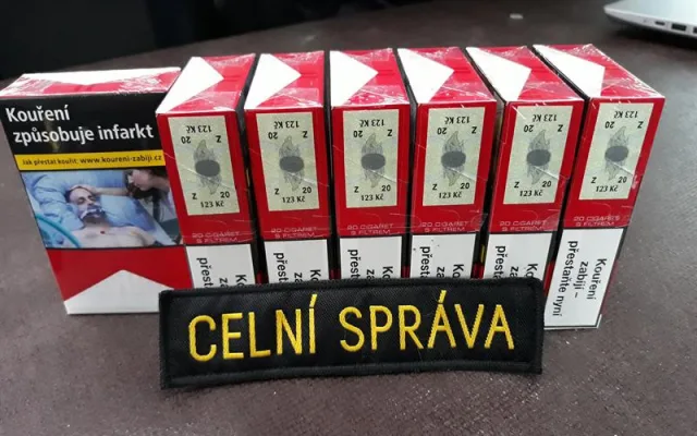 Celníci v regionu provedli kontrolu. Zajistili 16 tisíc cigaret bez povinného kolku