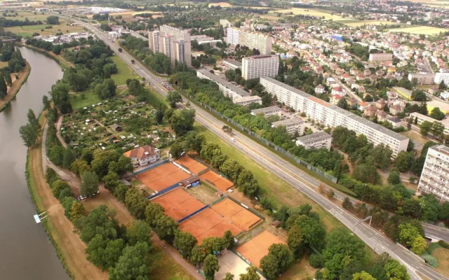 ANKETA: Jak se vám líbí protihluková stěna na hradecké Rašínovce? Začne se stavět tento měsíc