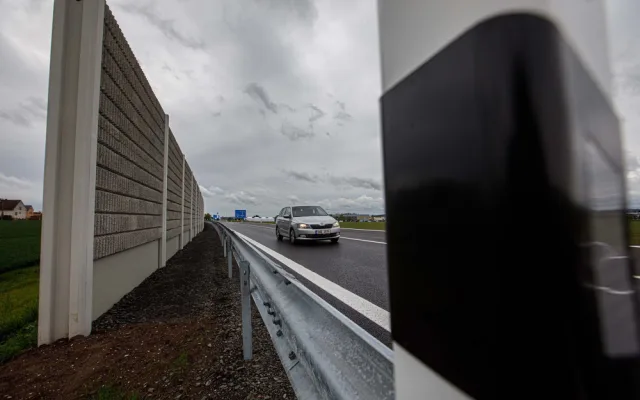Obchvat Jičína otevřen. Centrum města se zbaví tisíce řidičů