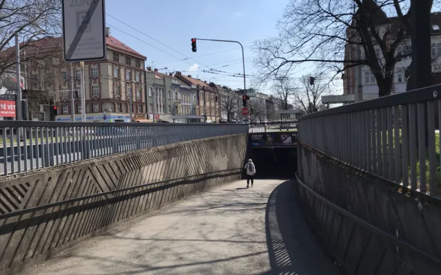 Podchod u Centrálu – symbol města, nebo místo, které stále více chátrá?
