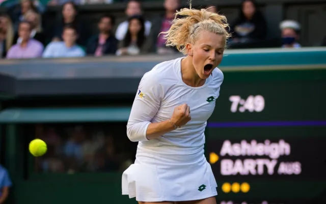 Kateřina Siniaková na Wimbledonu.