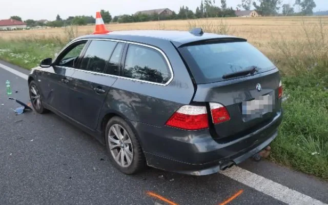 U Jaroměře se srazil motorkář s kamionem, řidič motorky nepřežil
