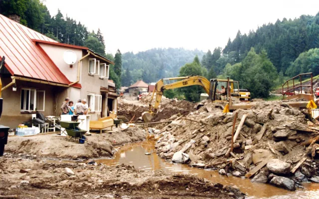 Dnes před 23 lety: Rychnovskem se prohnala ničivá povodeň, zemřelo šest lidí