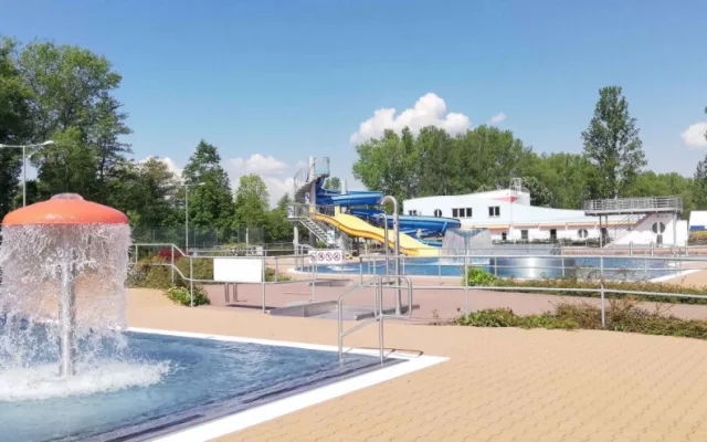Koupaliště v Meziměstí možná zavře, návštěvníky odrazují protikoronavirová opatření