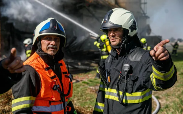 V hradeckých Kulenách hořel statek. Odhadovaná škoda je přes dva miliony korun